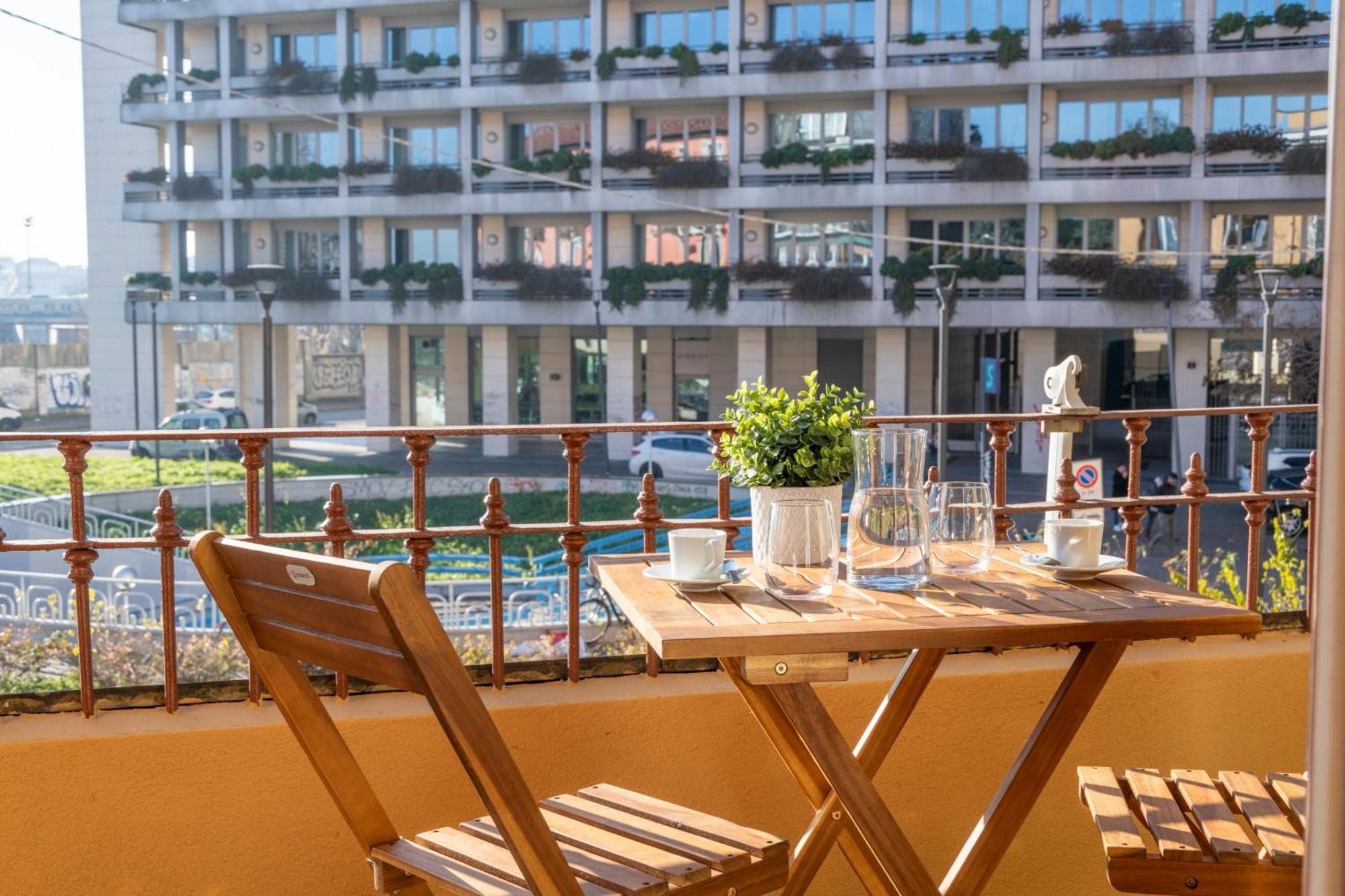 Maloja, 10 - Casa Maloja - Ampio Appartamento 米兰 外观 照片