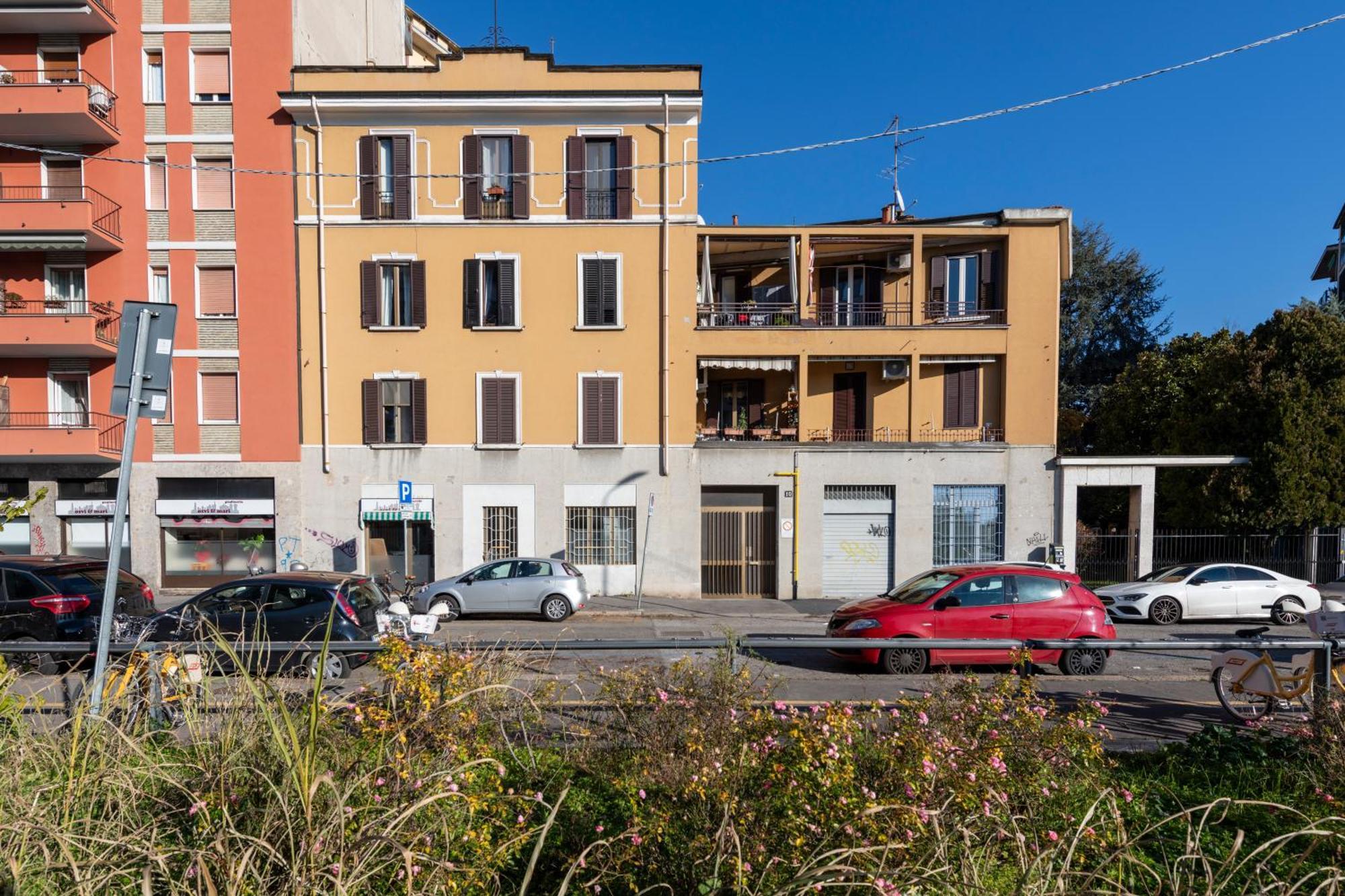 Maloja, 10 - Casa Maloja - Ampio Appartamento 米兰 外观 照片